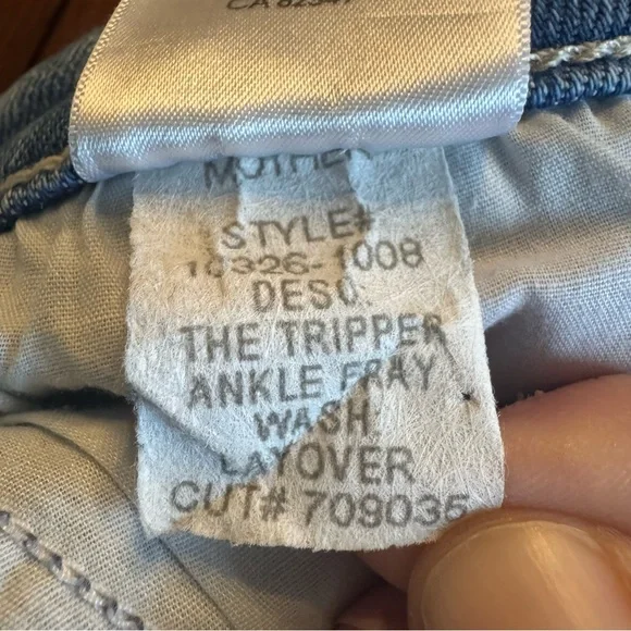 Mother Women’s Denim Jeans Tripper Ankle Fray Layover Wash Size 28 Button Fly - Picture 8 of 11